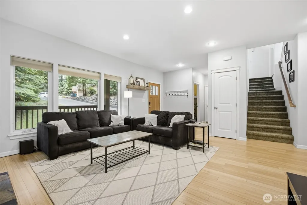 10 Mountain Ash Court Bellingham WA 98229