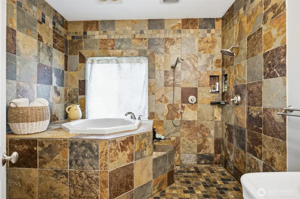 10 Mountain Ash Court Bellingham WA 98229