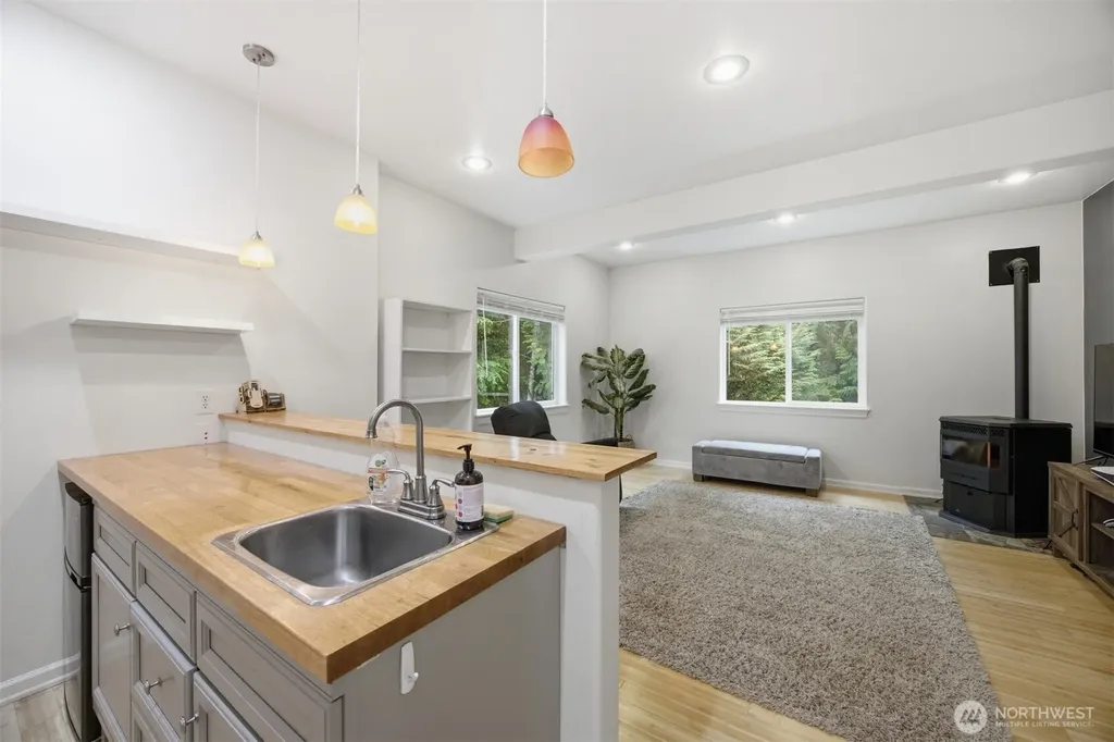 10 Mountain Ash Court Bellingham WA 98229