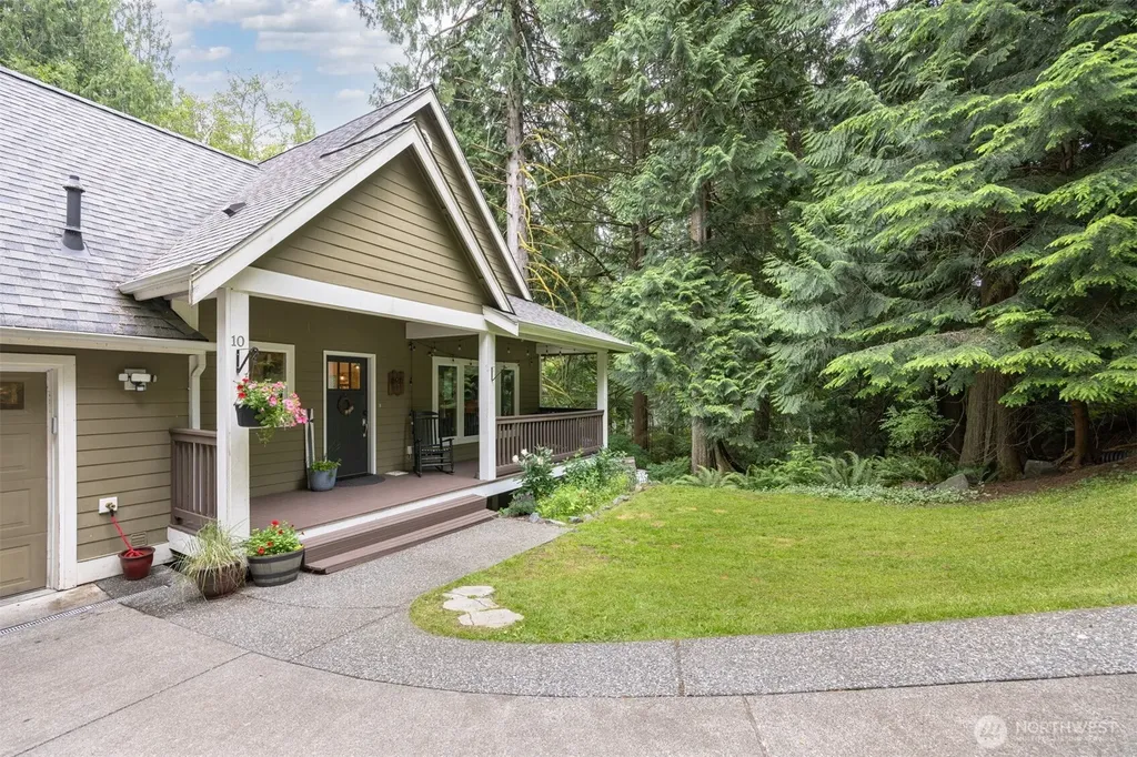 10 Mountain Ash Court Bellingham WA 98229