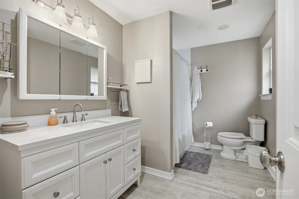 10 Mountain Ash Court Bellingham WA 98229