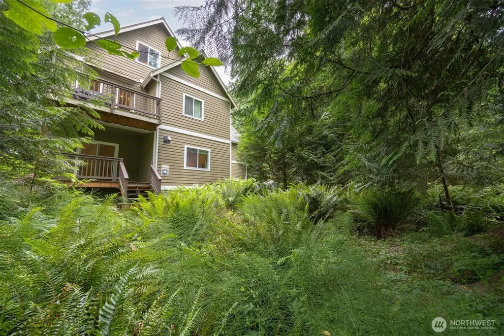 10 Mountain Ash Court Bellingham WA 98229