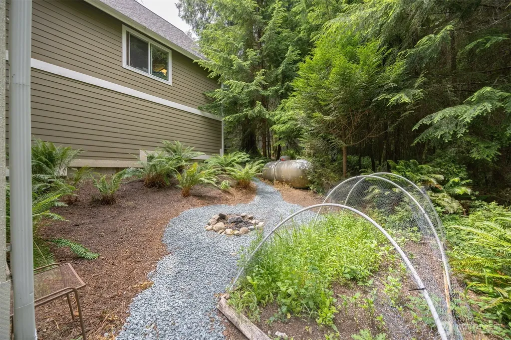 10 Mountain Ash Court Bellingham WA 98229