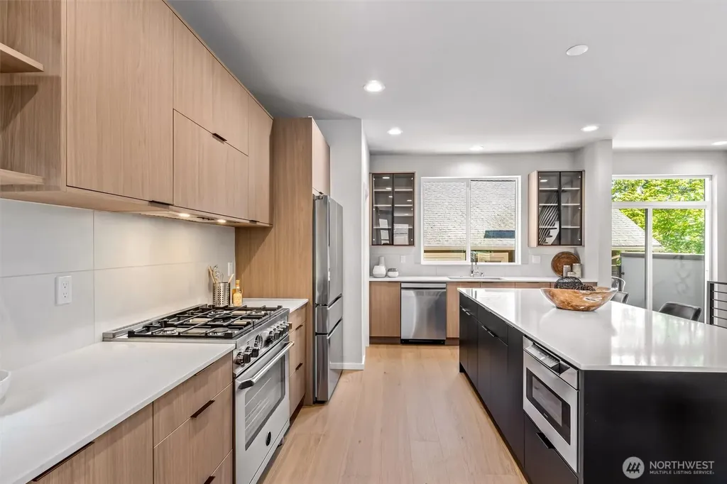 4460 Midvale Avenue N Seattle WA 98103