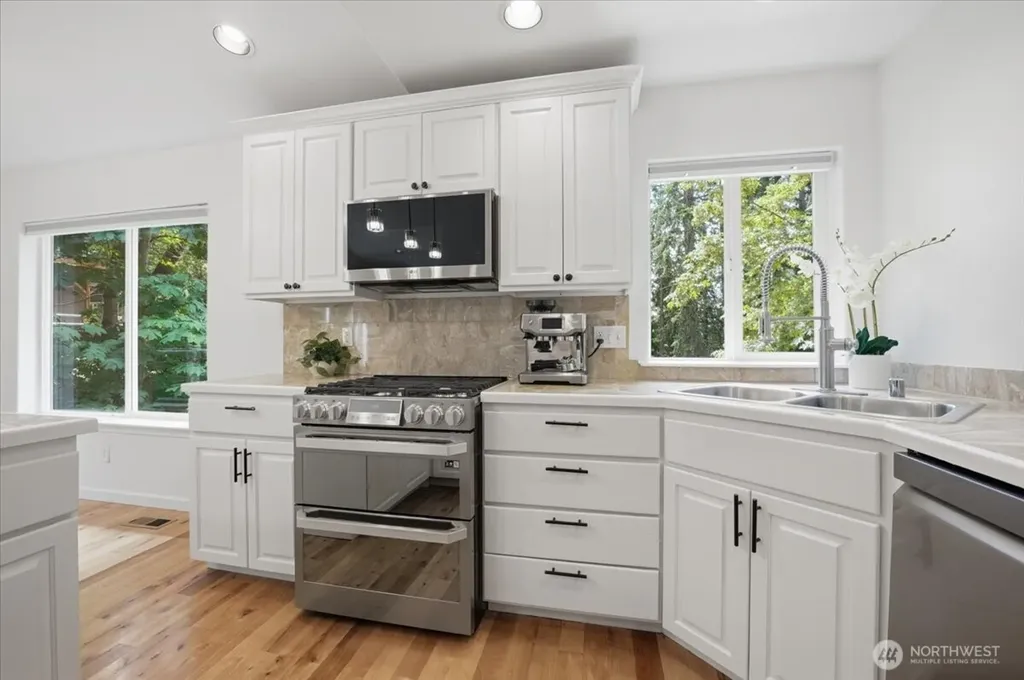 1508 208th Avenue NE Sammamish WA 98074