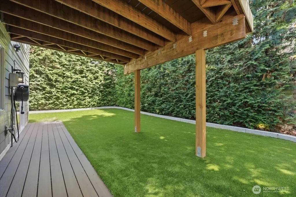 1508 208th Avenue NE Sammamish WA 98074