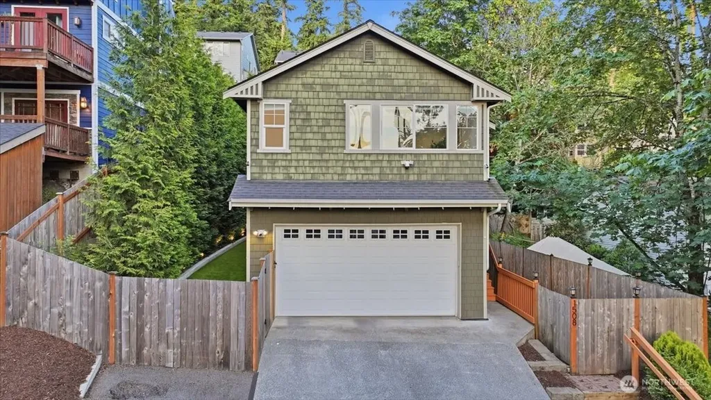 1508 208th Avenue NE Sammamish WA 98074