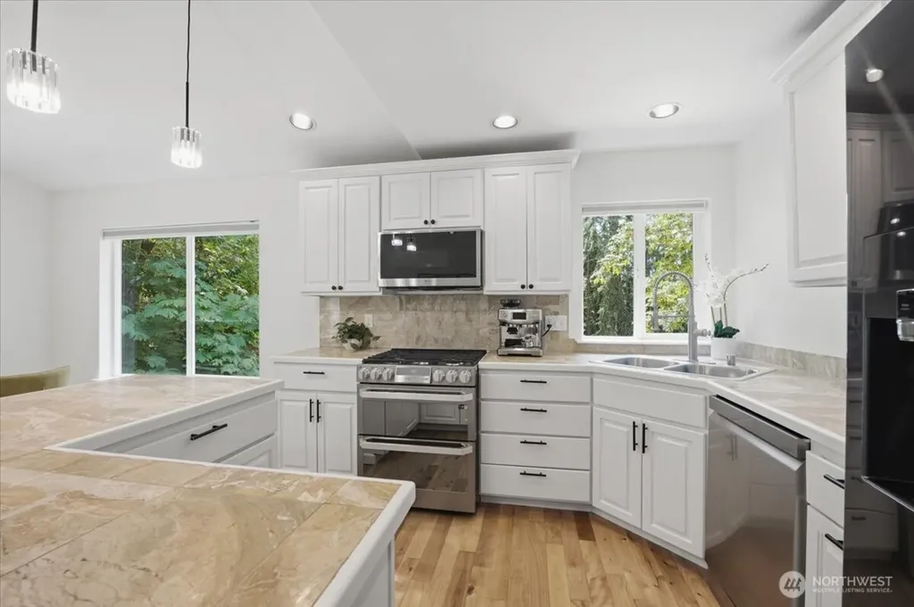 1508 208th Avenue NE Sammamish WA 98074