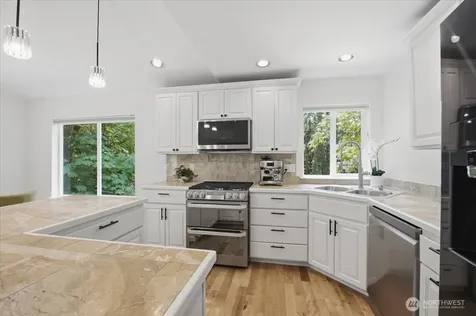 1508 208th Avenue NE Sammamish WA 98074