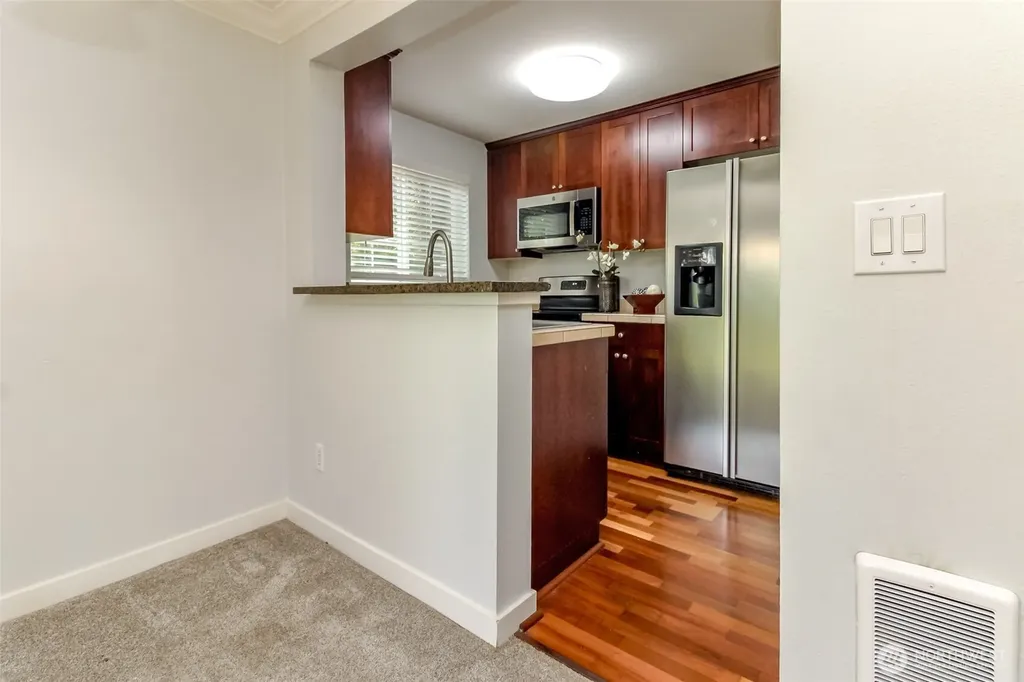 1830 S 284th Lane Federal Way WA 98003