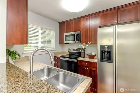 1830 S 284th Lane Federal Way WA 98003