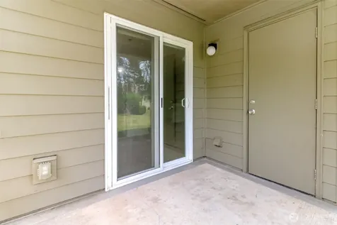 1830 S 284th Lane Federal Way WA 98003
