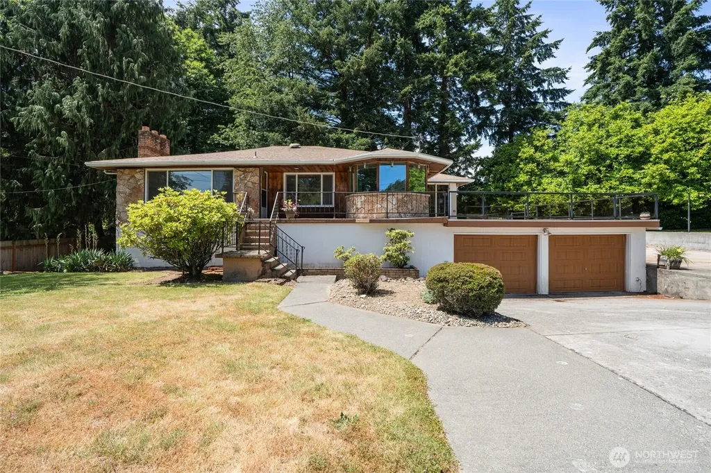 14839 4th Avenue S Burien WA 98148