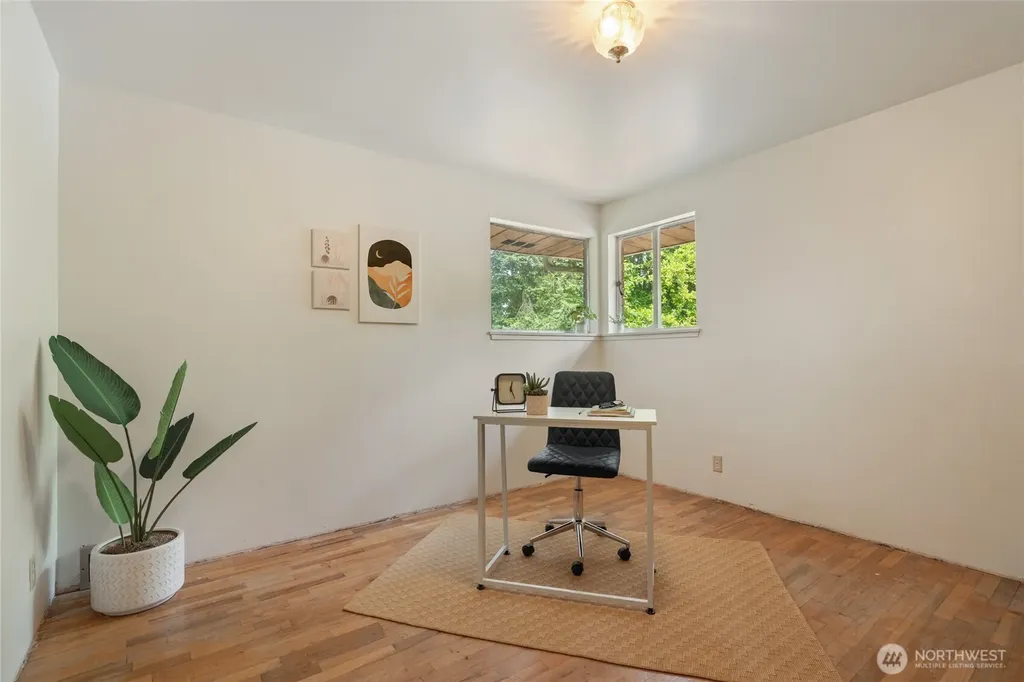 14839 4th Avenue S Burien WA 98148