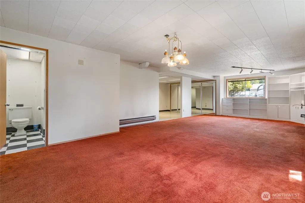 14839 4th Avenue S Burien WA 98148