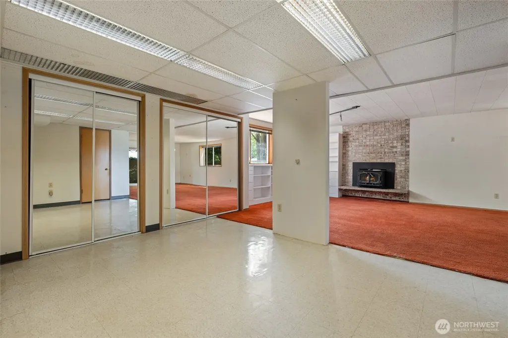 14839 4th Avenue S Burien WA 98148
