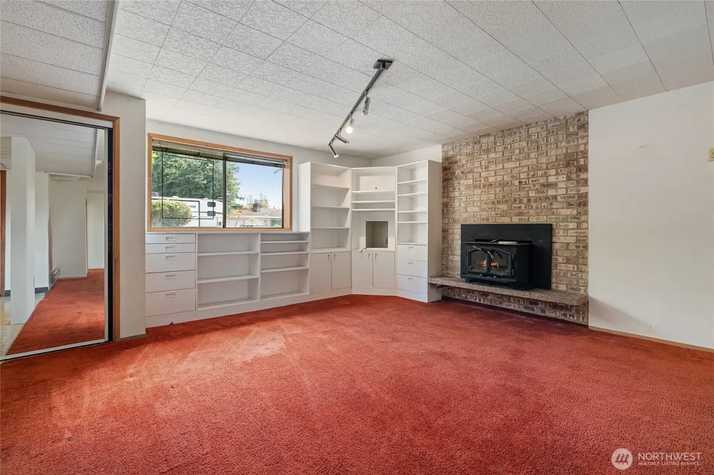 14839 4th Avenue S Burien WA 98148