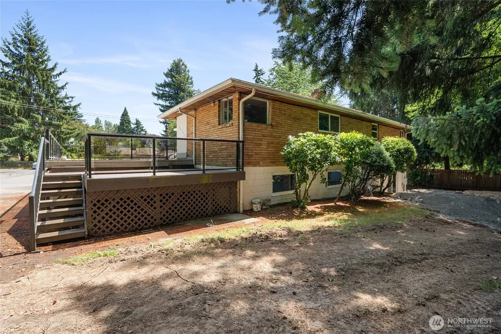 14839 4th Avenue S Burien WA 98148