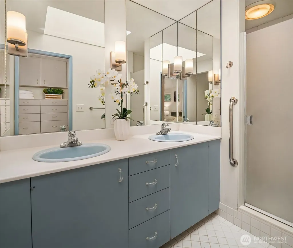 4255 135th Place SE Bellevue WA 98006