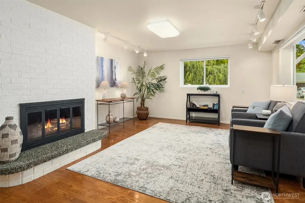 4255 135th Place SE Bellevue WA 98006