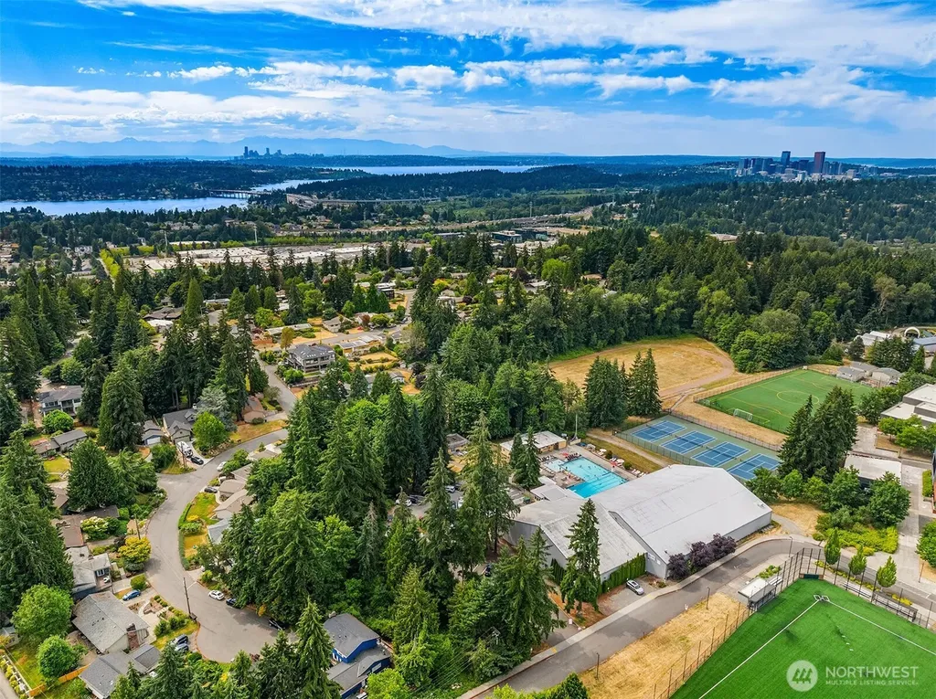 4255 135th Place SE Bellevue WA 98006