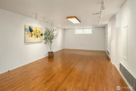 4255 135th Place SE Bellevue WA 98006