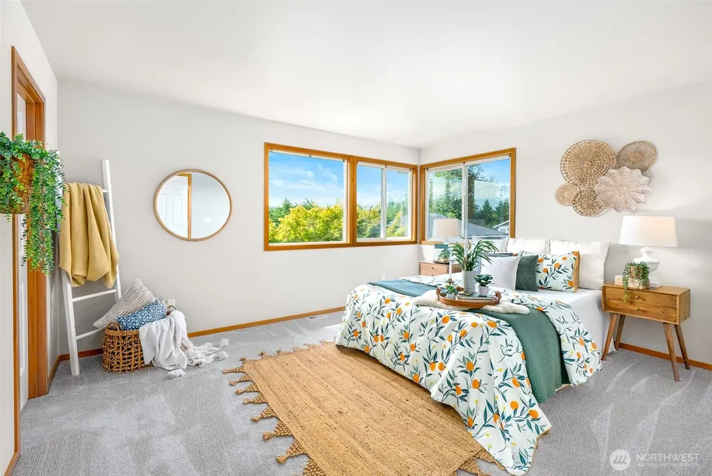 14811 1st Avenue NE Duvall WA 98019