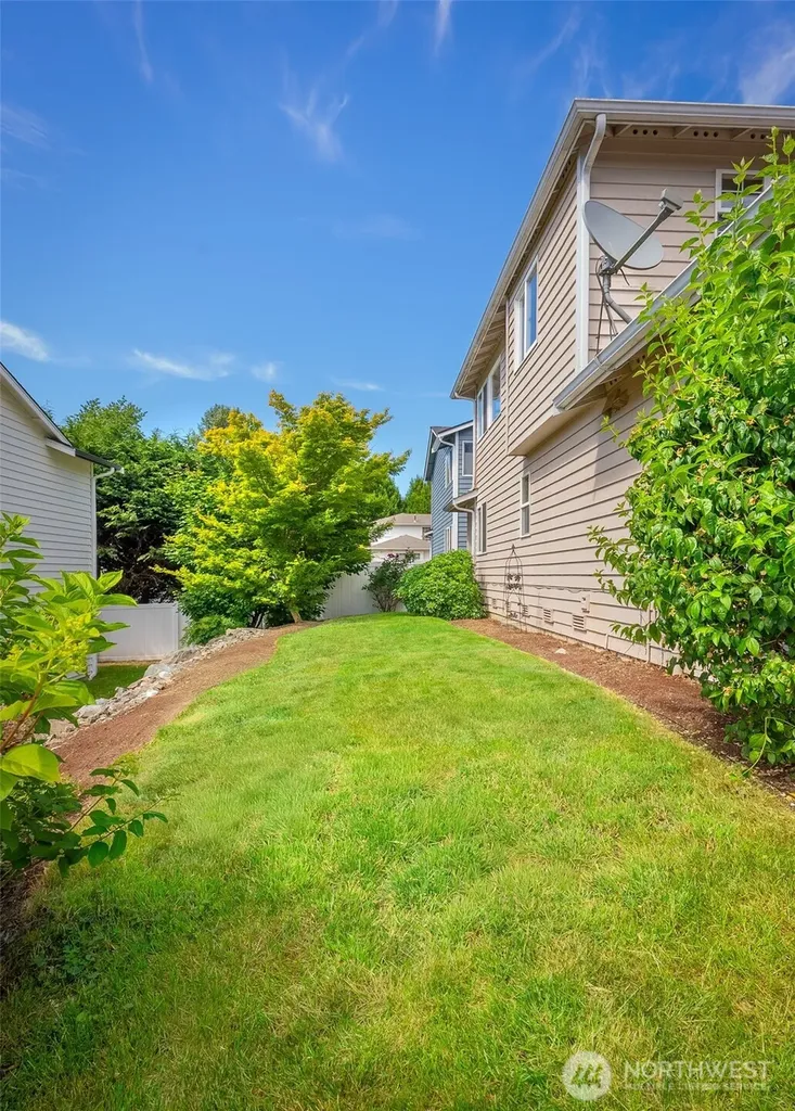 14811 1st Avenue NE Duvall WA 98019