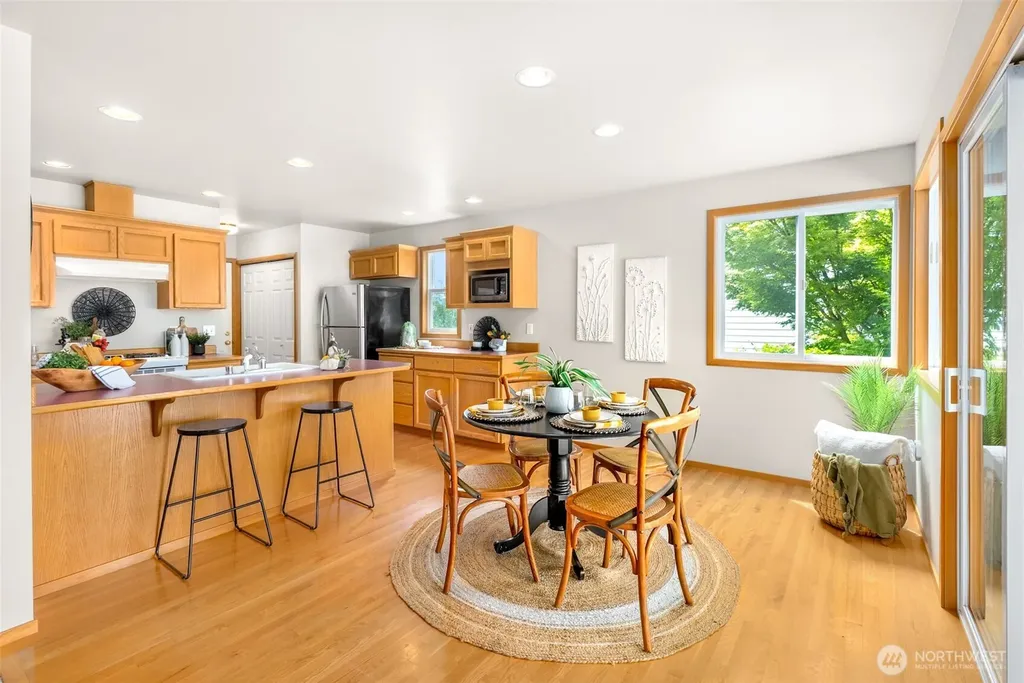 14811 1st Avenue NE Duvall WA 98019