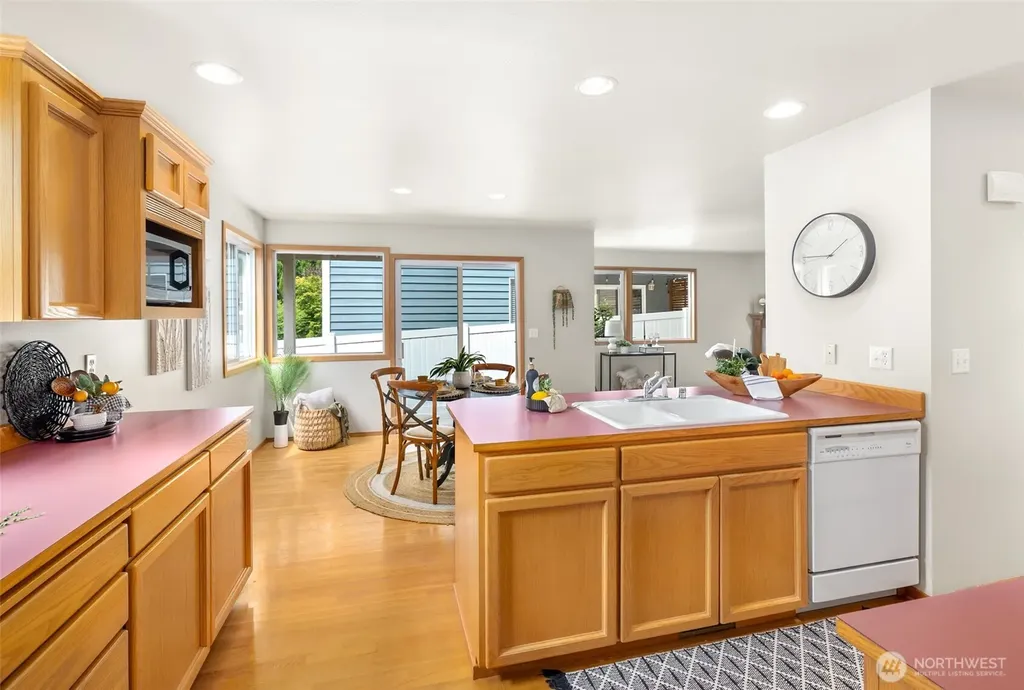 14811 1st Avenue NE Duvall WA 98019