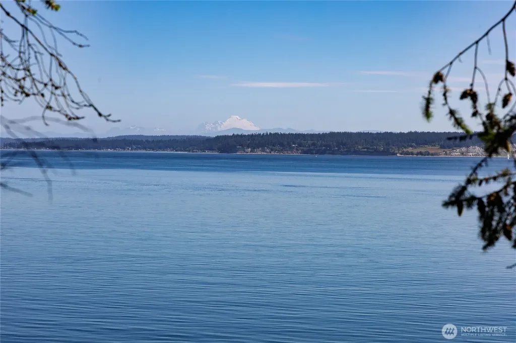 3992 NE Twin Spits Road Hansville WA 98340