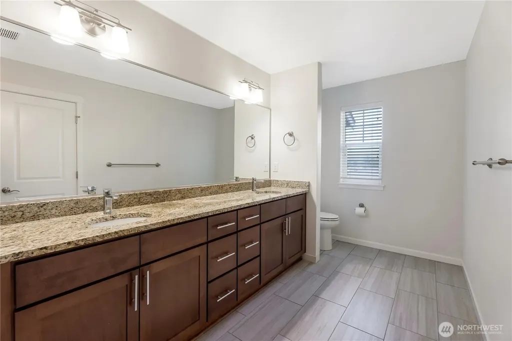 22328 88th Way S Kent WA 98031
