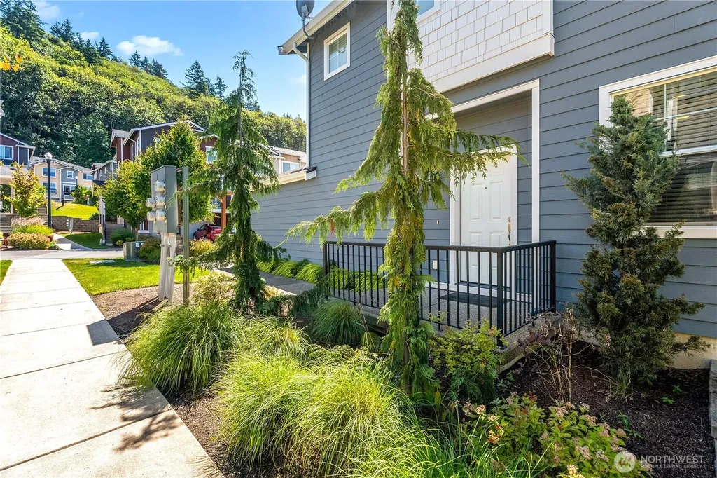22328 88th Way S Kent WA 98031