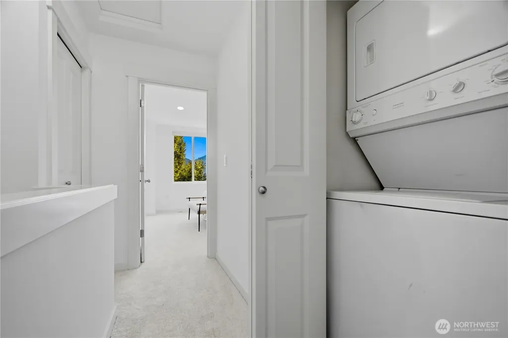 23120 SE Black Nugget Road Issaquah WA 98029