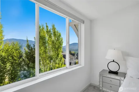 23120 SE Black Nugget Road Issaquah WA 98029