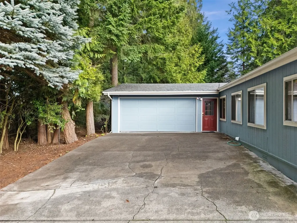 1754 NE Mesford Road Poulsbo WA 98370
