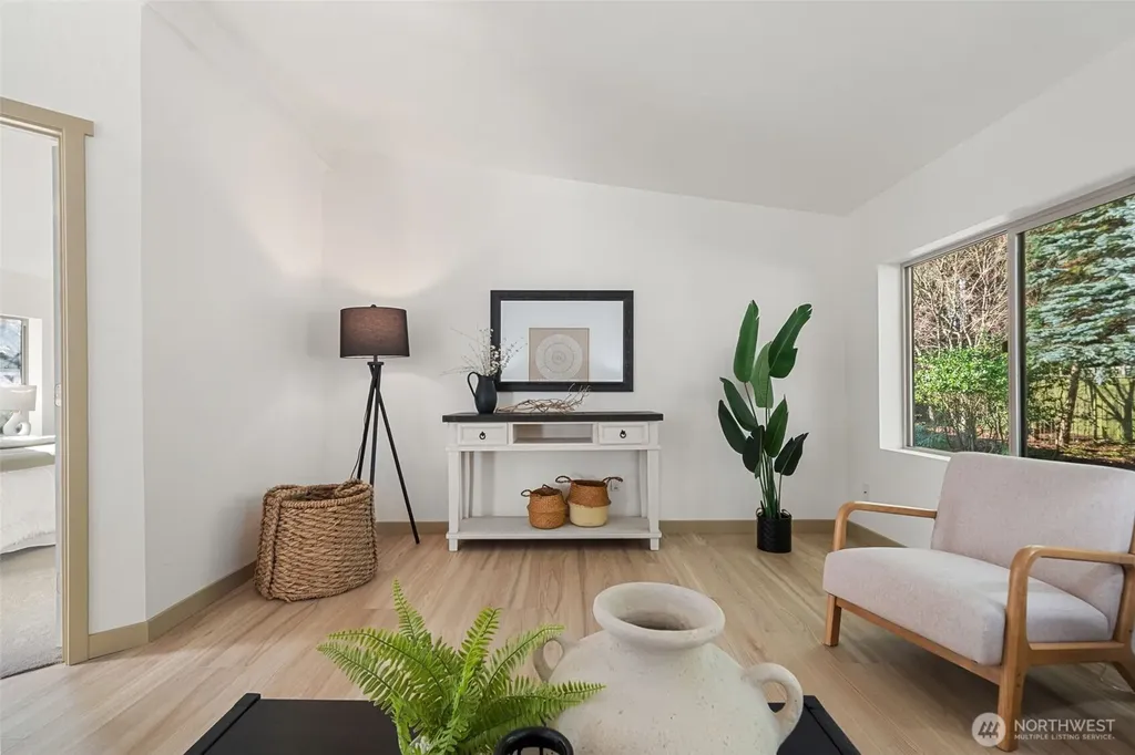 1754 NE Mesford Road Poulsbo WA 98370