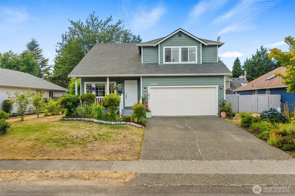 5601 Thornbury SE Lacey WA 98513