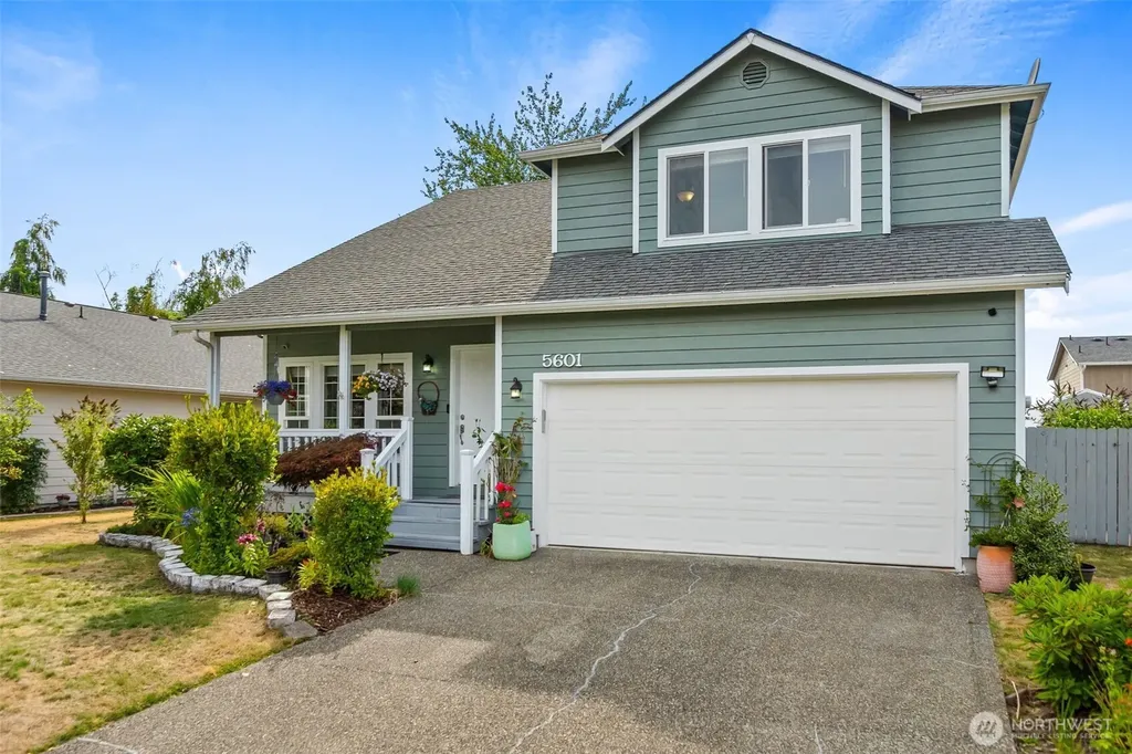 5601 Thornbury SE Lacey WA 98513