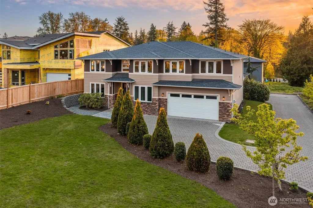 10219 125th Avenue NE Kirkland WA 98033