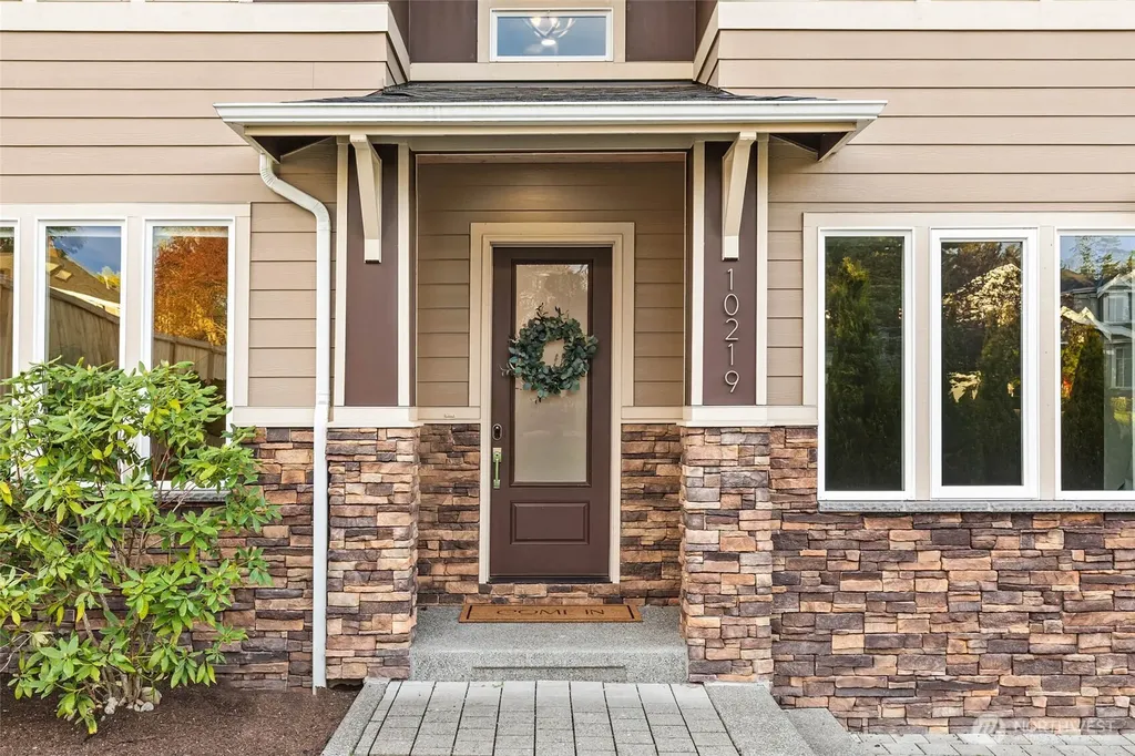 10219 125th Avenue NE Kirkland WA 98033