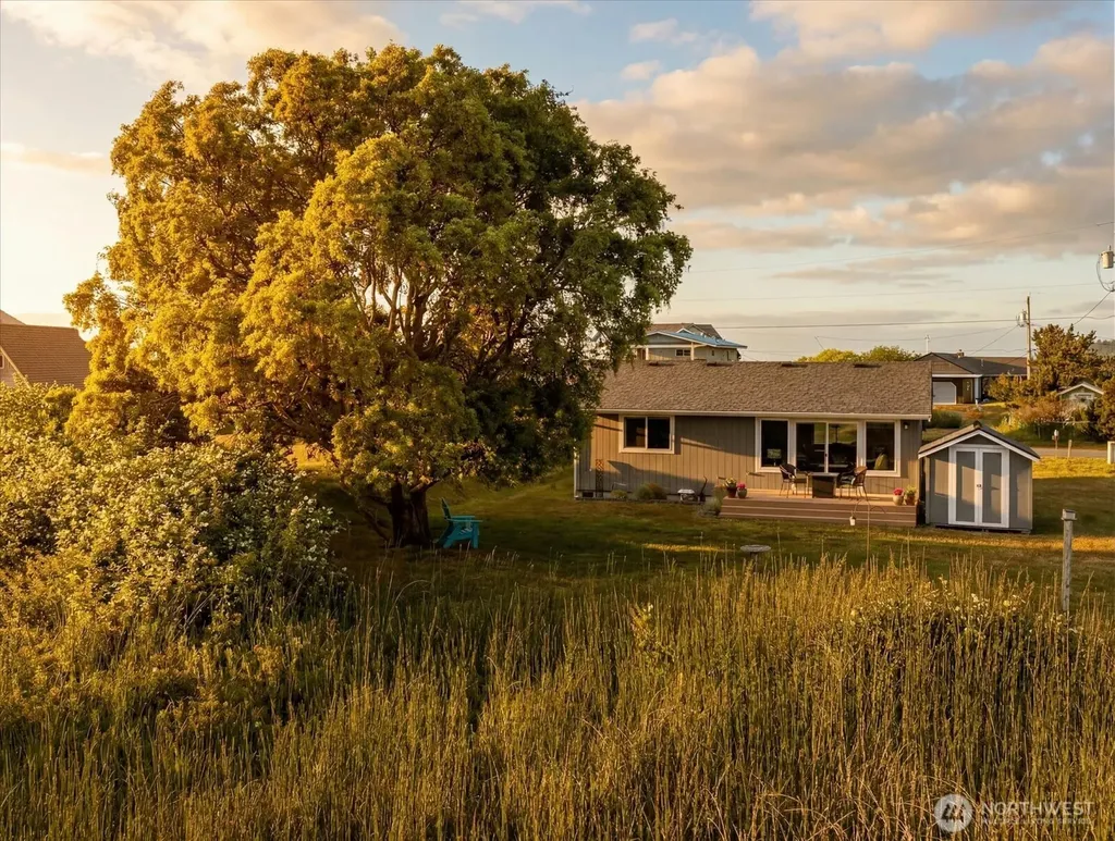214 Lighthouse Way Freeland WA 98249