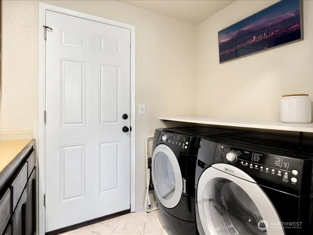 15812 71st Avenue NE Kenmore WA 98028