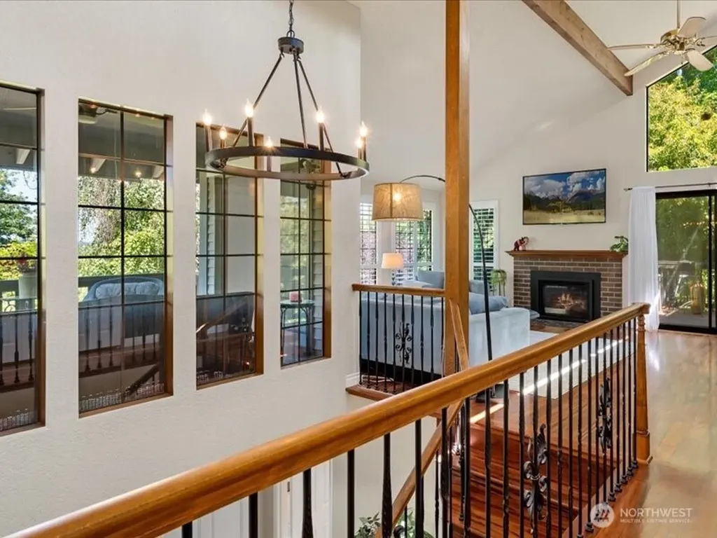 15812 71st Avenue NE Kenmore WA 98028
