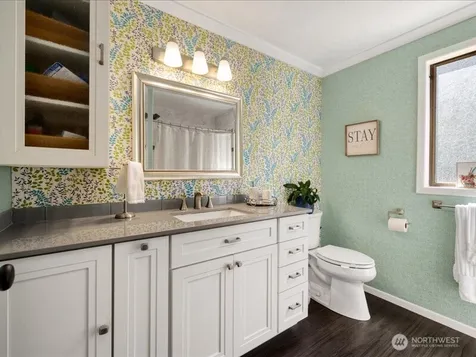 15812 71st Avenue NE Kenmore WA 98028