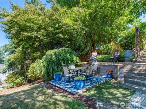 15812 71st Avenue NE Kenmore WA 98028