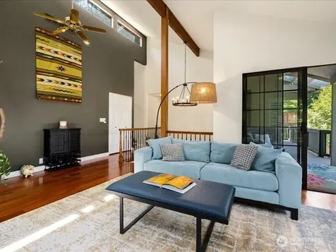 15812 71st Avenue NE Kenmore WA 98028