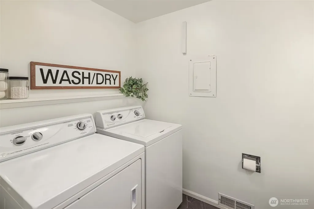 7061 NE 137th Street Kirkland WA 98034