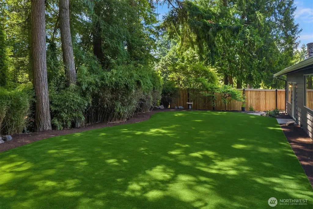 7061 NE 137th Street Kirkland WA 98034
