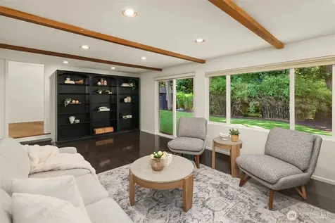 7061 NE 137th Street Kirkland WA 98034